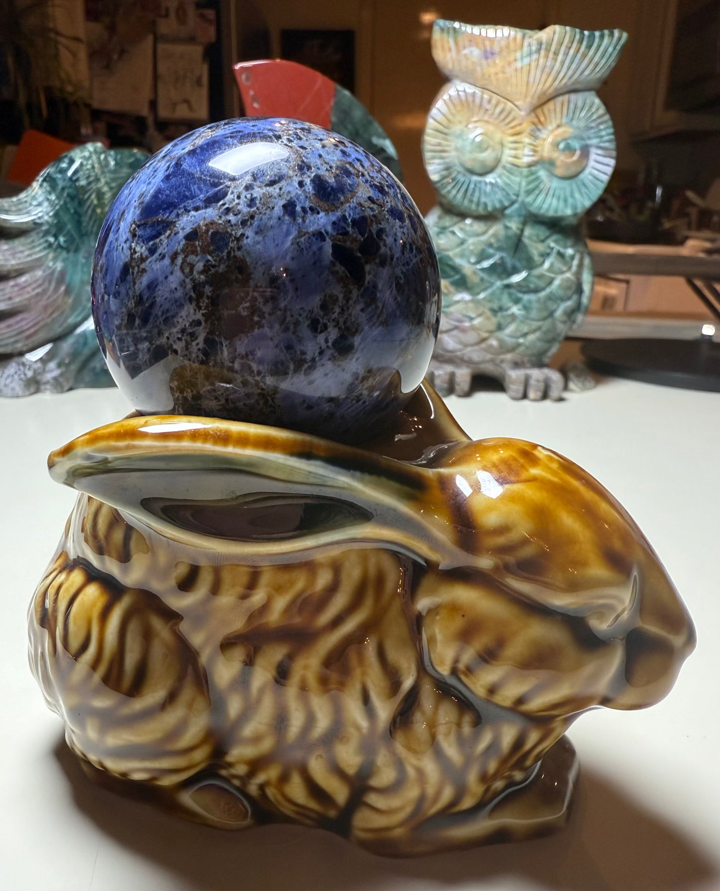 Ceramic bunny Easter sphere holder
