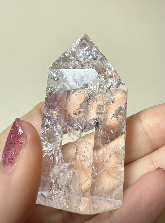 Gorgeous Rainbow flash Crackle clear quartz point 76g