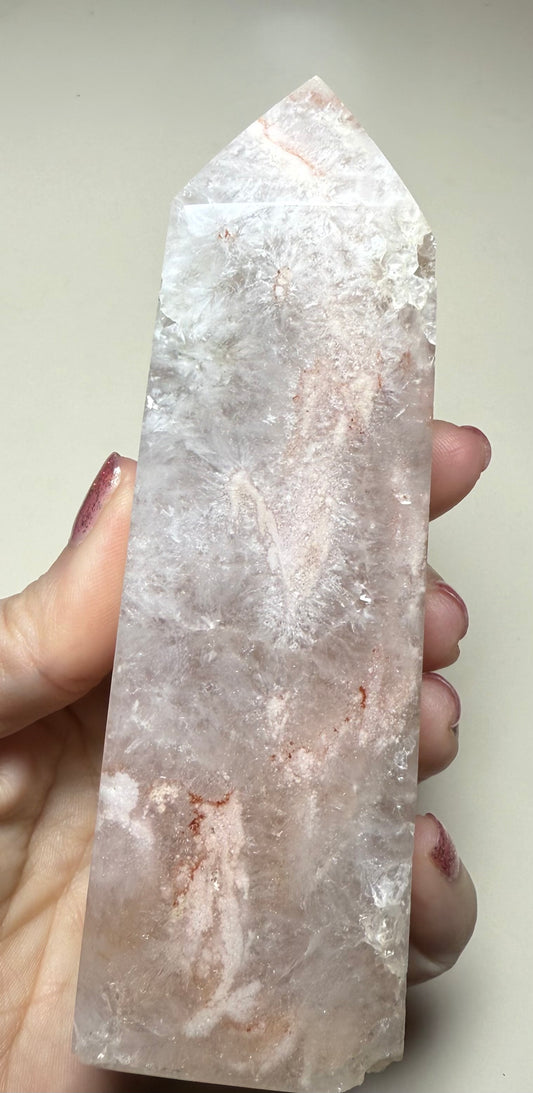 Super pretty Quartz filled Flower agate tower with golden healer inclusions
